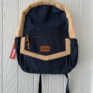 New NWT Wrangler Blue Denim and Shearling 17 inch Laptop Backpack